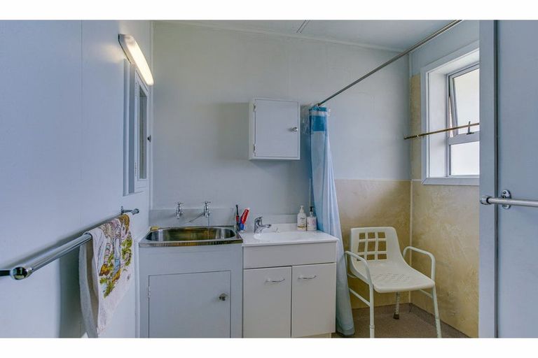 Photo of property in 2/6 Hatton Street, West End, Timaru, 7910