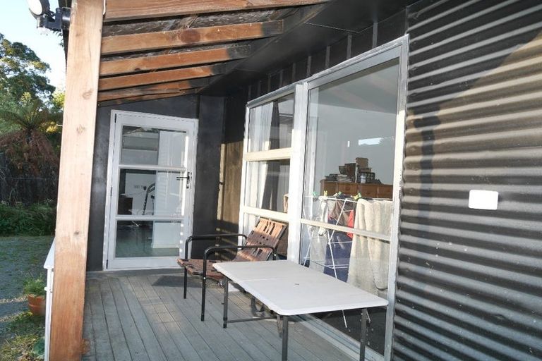 Photo of property in 192 Main Road South, Raumati South, Paraparaumu, 5032