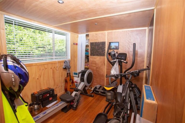 Photo of property in 21 Katania Heights, Brightwater, 7022