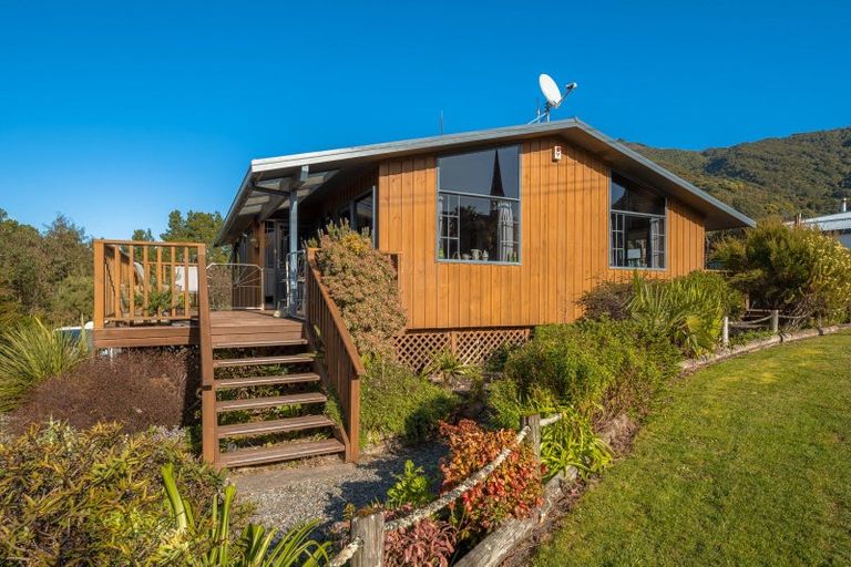 Photo of property in 27 Lawrence Street, Havelock, 7100