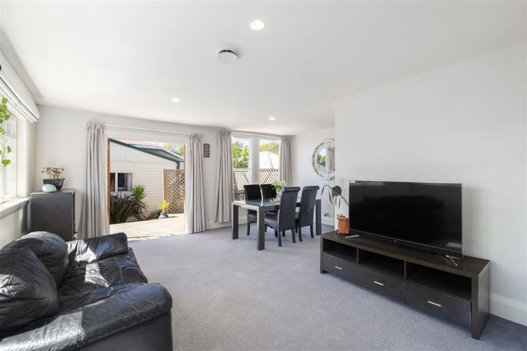 Photo of property in 41a Oxley Avenue, St Albans, Christchurch, 8014