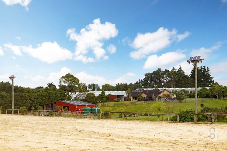 Photo of property in 17 Deacon Road, Riverhead, Kumeu, 0892