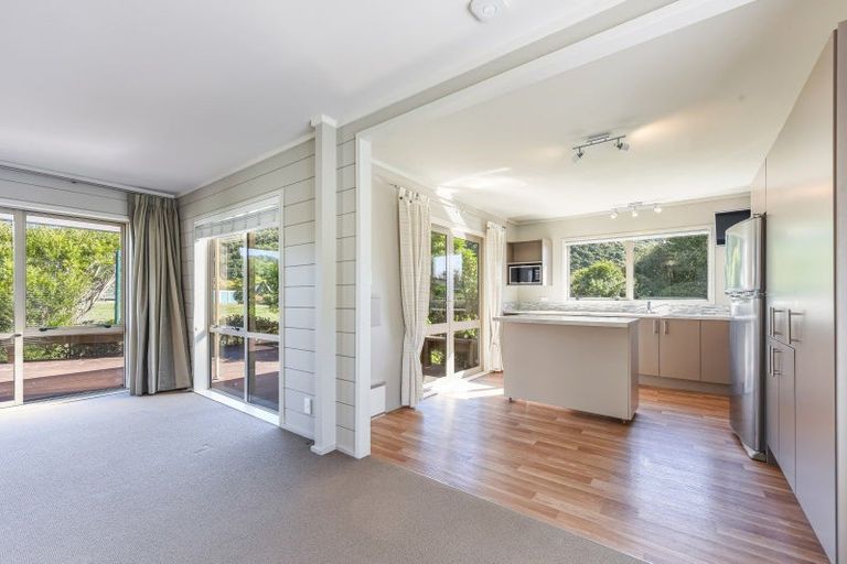 Photo of property in 21 Captains Close, Waikawa, Picton, 7220