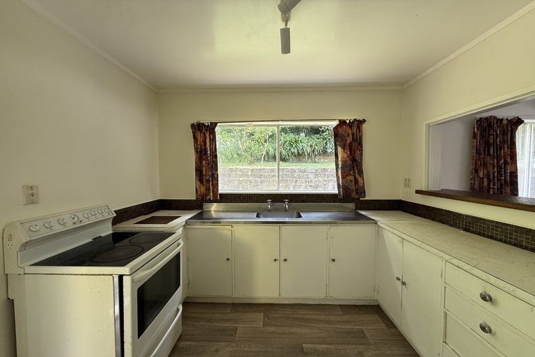 Photo of property in 5a Magnolia Grove, Maungaraki, Lower Hutt, 5010