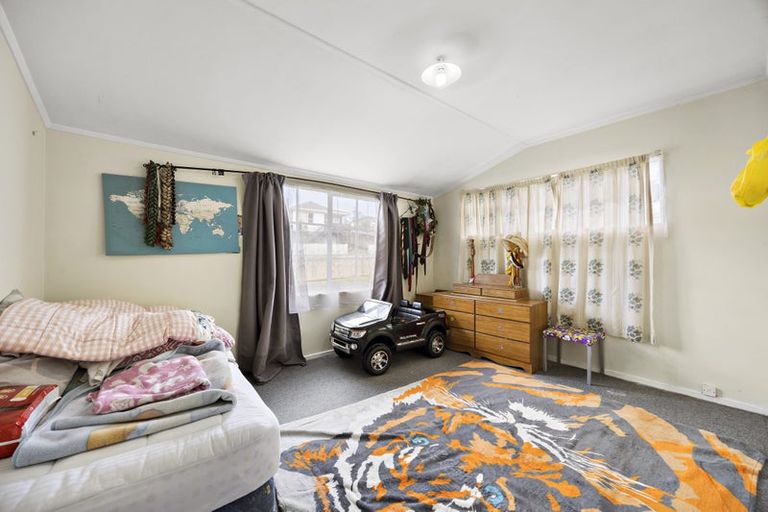 Photo of property in 44 Borich Road, Sunnyvale, Auckland, 0612