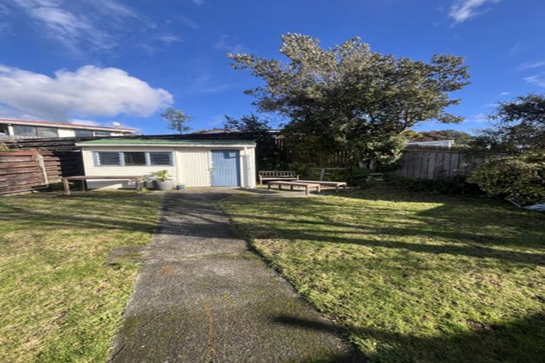 Photo of property in 29 Mark Avenue, Paparangi, Wellington, 6037