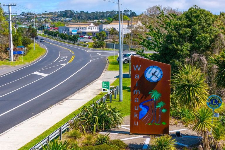 Photo of property in 285 Muriwai Road, Waimauku, 0881