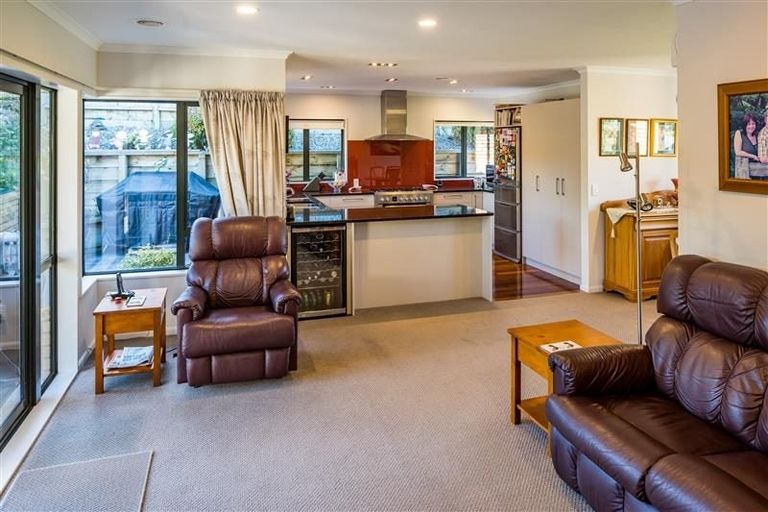 Photo of property in 4 Navigation Drive, Whitby, Porirua, 5024