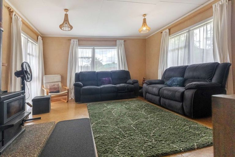 Photo of property in 12 Falkner Park, Taumarunui, 3920