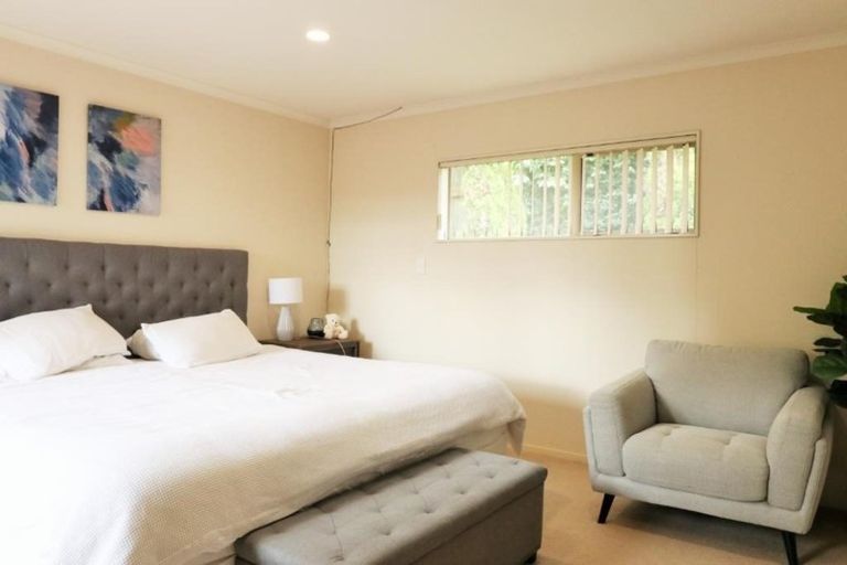 Photo of property in 18a Philson Terrace, Browns Bay, Auckland, 0630