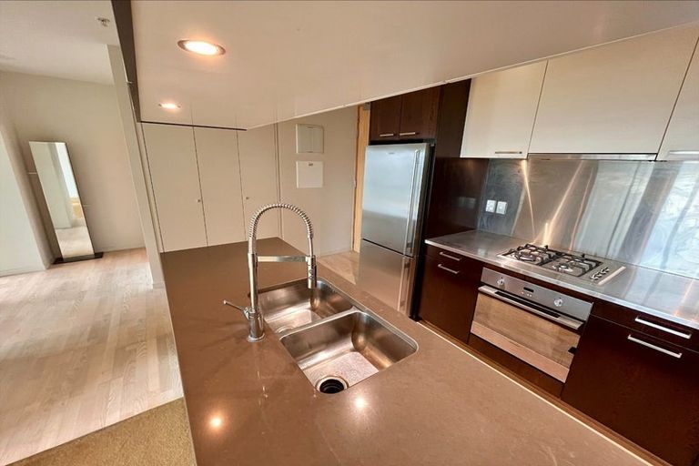 Photo of property in Chews Lane Apartments, 11h/9 Chews Lane, Wellington Central, Wellington, 6011