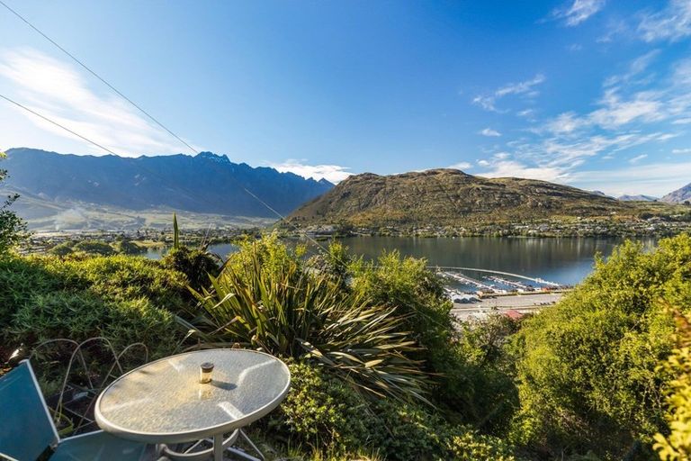 Photo of property in Elkridge Apartments, 2/64 Marina Drive, Frankton, Queenstown, 9300