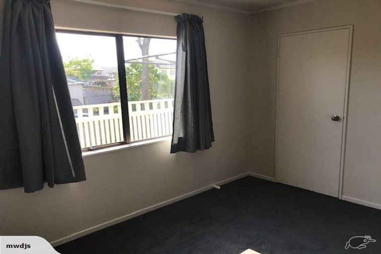 Photo of property in 1/56 Pooks Road, Ranui, Auckland, 0612