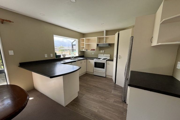 Photo of property in 20 Te Hiko Street, Takapuwahia, Porirua, 5022