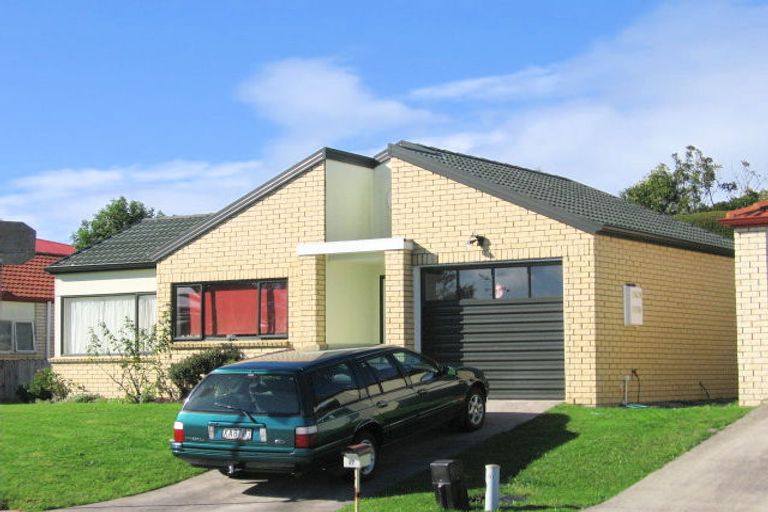 Photo of property in 27 Blueridge Close, Sunnyvale, Auckland, 0612