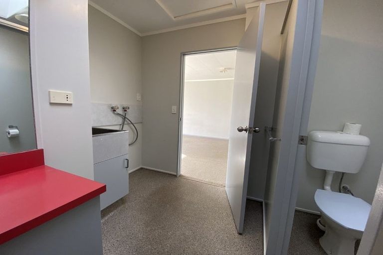 Photo of property in 4 Euclid Street, Vogeltown, New Plymouth, 4310