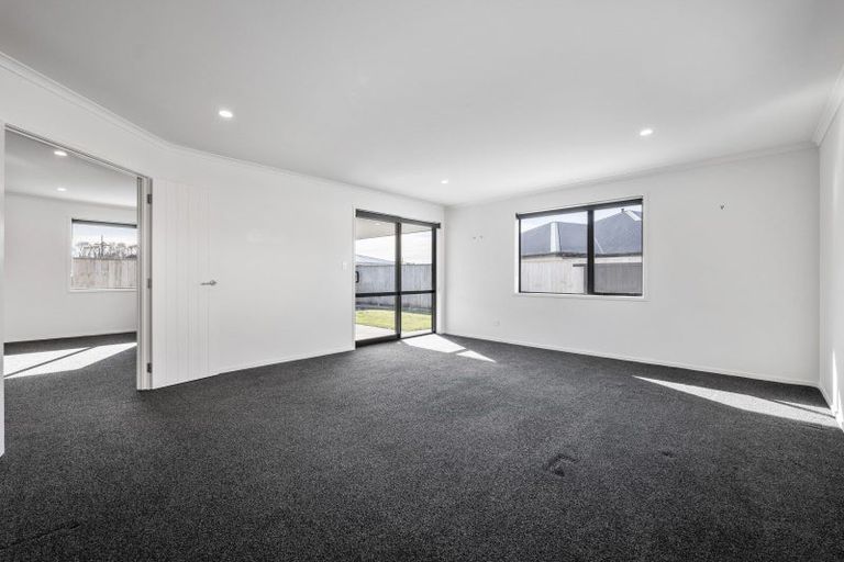 Photo of property in 3/48a Celia Street, Stratford, 4332