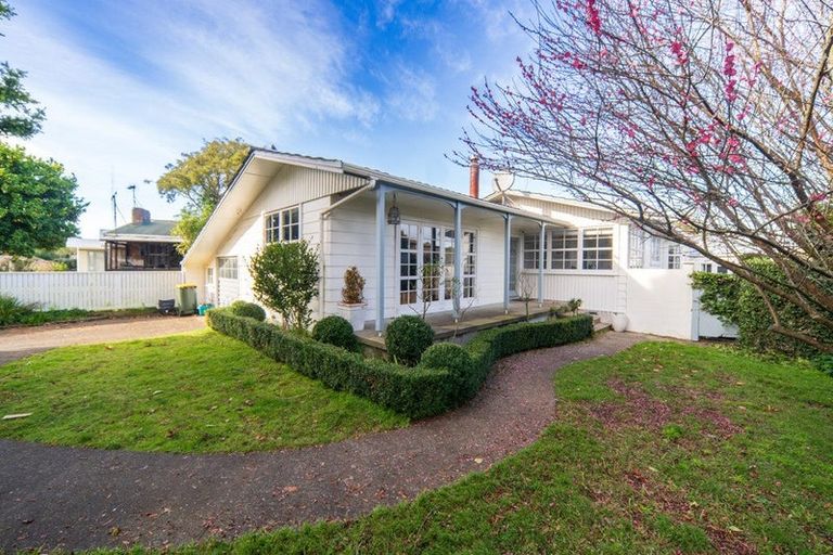 Photo of property in 73 Morrow Avenue, St Andrews, Hamilton, 3200