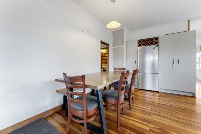 Photo of property in 16 Dudley Street, Levin, 5510