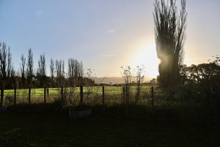 Photo of property in 2491 State Highway 2, Ahikouka, Greytown, 5794