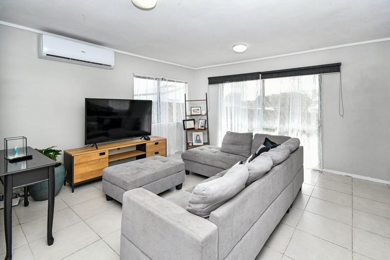 Photo of property in 1/19 Oratu Place, Manurewa, Auckland, 2102