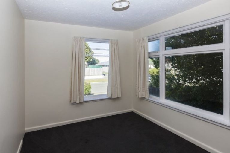 Photo of property in 65 Shortland Street, Wainoni, Christchurch, 8061