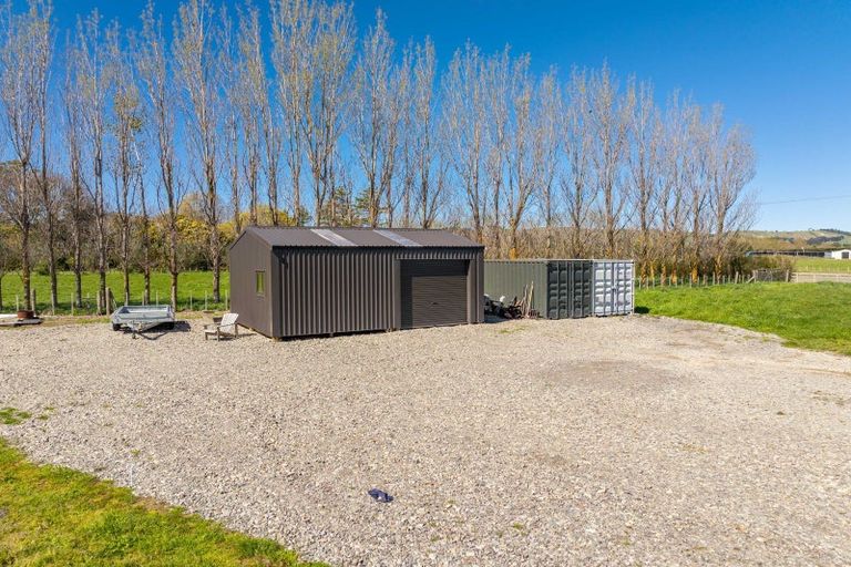 Photo of property in 211 Castlepoint Road, Te Ore Ore, Masterton, 5886