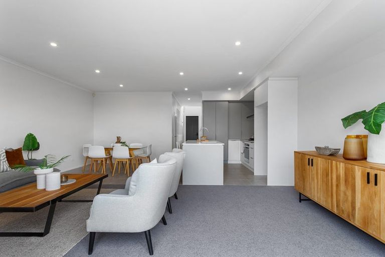 Photo of property in 110 Symes Drive, Red Beach, 0932