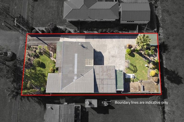 Photo of property in 108 Pipiroa Road, Ngatea, 3503