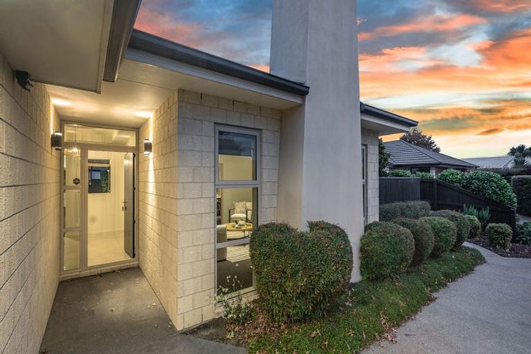 Photo of property in 5 Millpark Place, Northwood, Christchurch, 8051