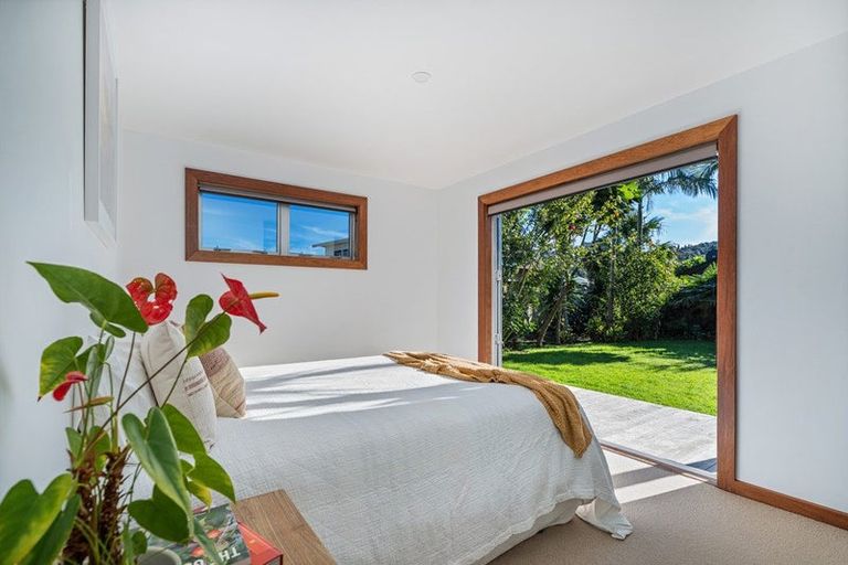 Photo of property in 1 Summer Lane, Tairua, 3508