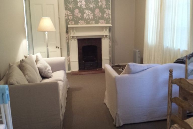 Photo of property in 24 Roslyn Terrace, West End, Timaru, 7910