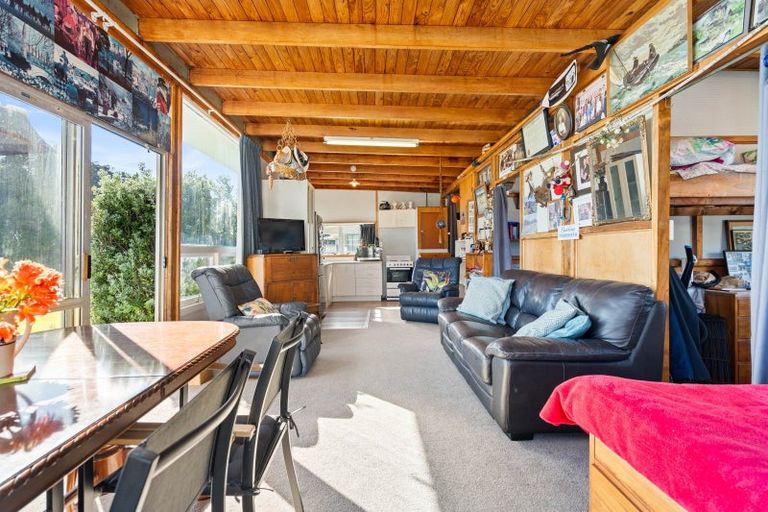 Photo of property in 12 Owai Avenue, Helena Bay, Hikurangi, 0184