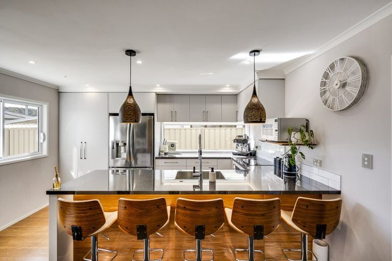 Photo of property in 38a Warwick Crescent, Taradale, Napier, 4112