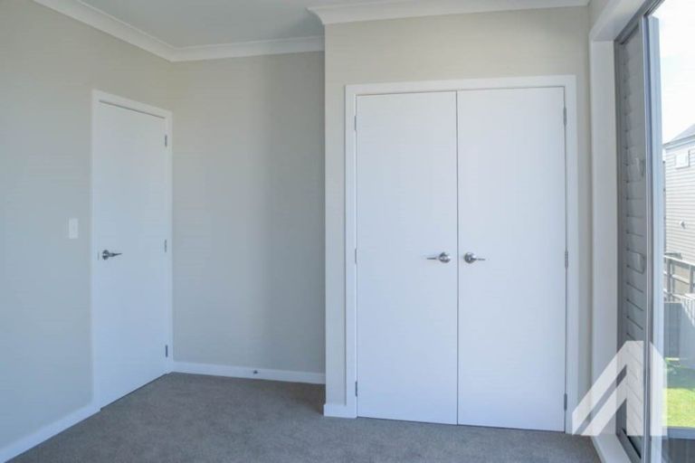 Photo of property in 3 Peihana Road, Hobsonville, Auckland, 0616