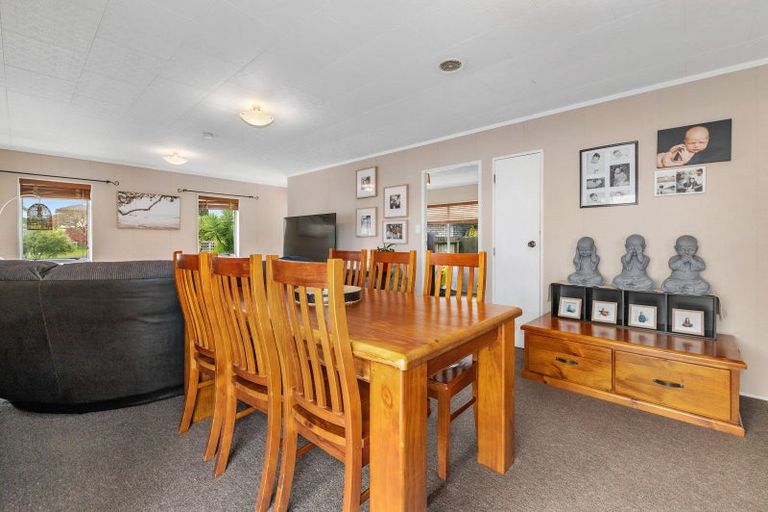 Photo of property in 11 Elmslie Place, Owhata, Rotorua, 3010