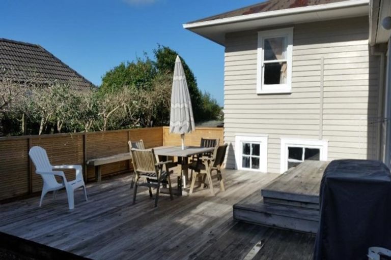 Photo of property in 1/12 Northumberland Avenue, Belmont, Auckland, 0622