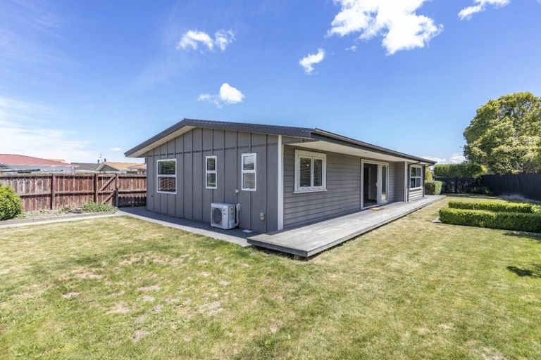 Photo of property in 24 Scotswood Place, Rangiora, 7400