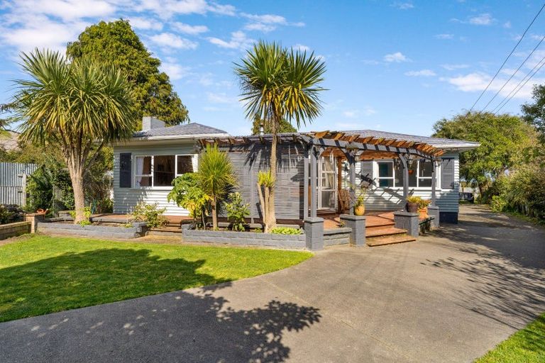 Photo of property in 13 Te Horo Beach Road, Te Horo, Otaki, 5581