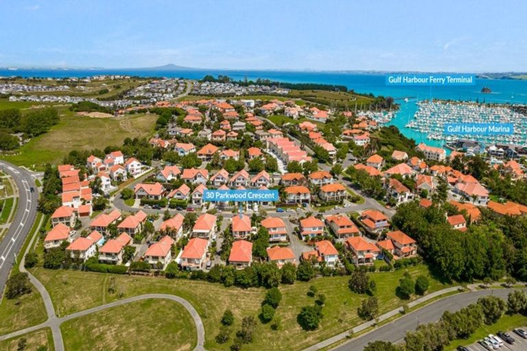 Photo of property in 30 Parkwood Crescent, Gulf Harbour, Whangaparaoa, 0930