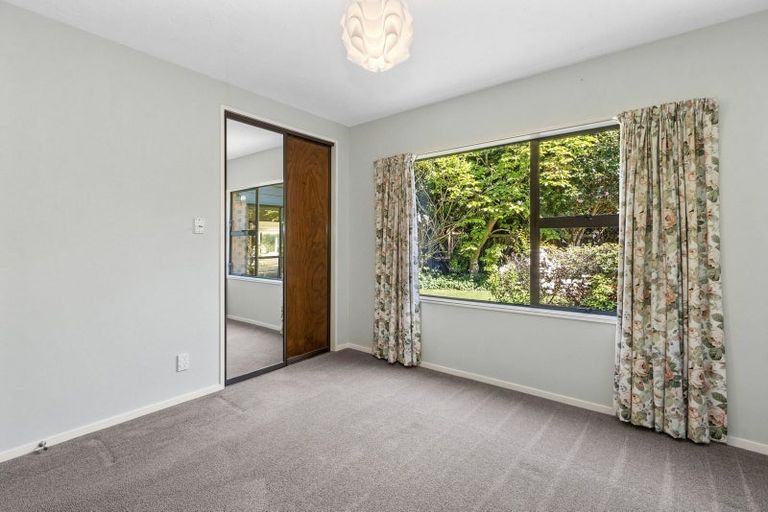 Photo of property in 2 Cottesmore Close, Burnside, Christchurch, 8053