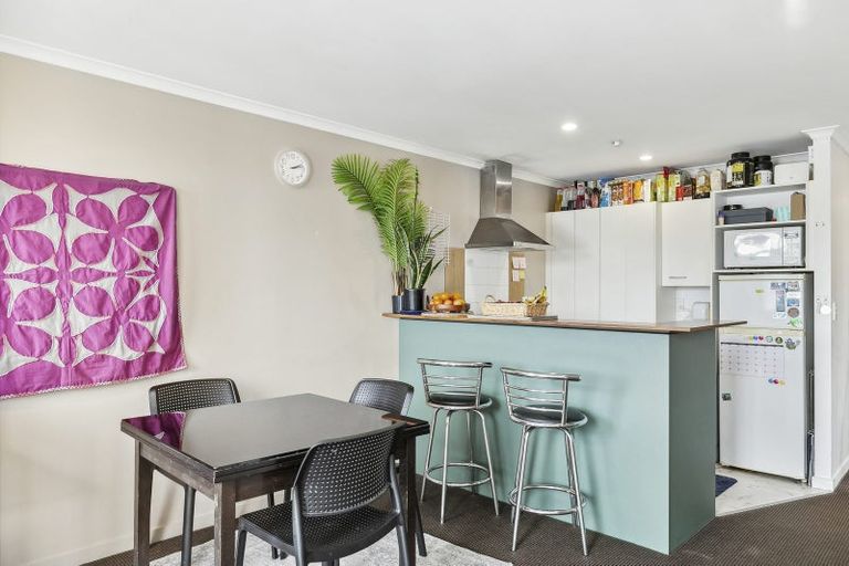 Photo of property in Terrace Heights Apartments, 12c/163 The Terrace, Wellington Central, Wellington, 6011
