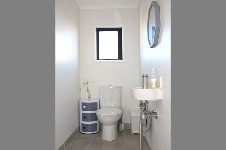 Photo of property in 1 Onekiritea Road, Hobsonville, Auckland, 0616