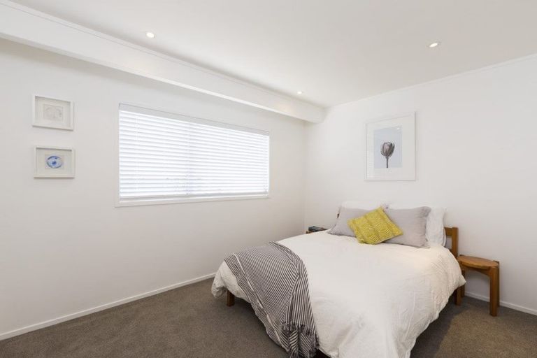 Photo of property in 2/65 Castor Bay Road, Castor Bay, Auckland, 0620