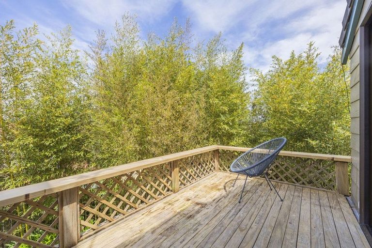 Photo of property in 6/406 East Coast Road, Sunnynook, Auckland, 0630