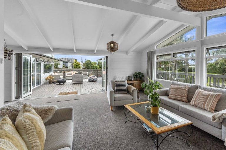 Photo of property in 514a Papamoa Beach Road, Papamoa Beach, Papamoa, 3118