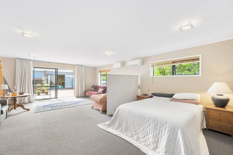 Photo of property in 65 Nicholson Road, Khandallah, Wellington, 6035