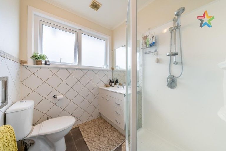 Photo of property in 75 Wai-iti Crescent, Woburn, Lower Hutt, 5010