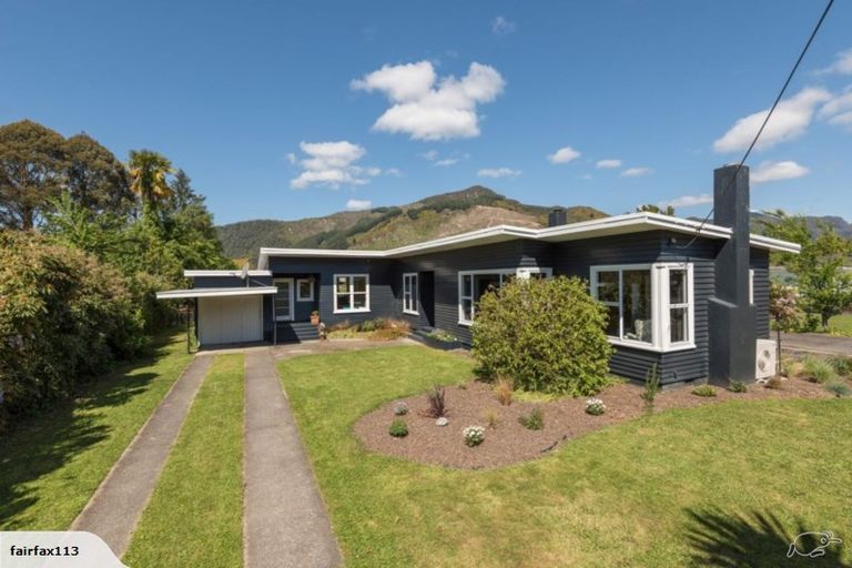 Photo of property in 113 Fairfax Street, Murchison, 7007