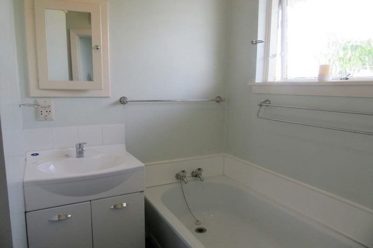 Photo of property in 1/23 Chilton Drive, Mairehau, Christchurch, 8052